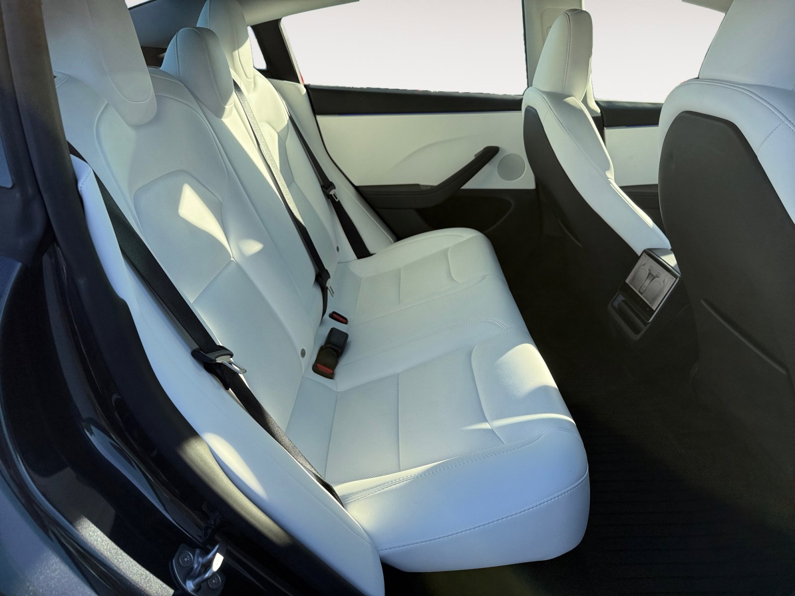 Used 2025 Tesla Model 3 Long Range RWD image 18