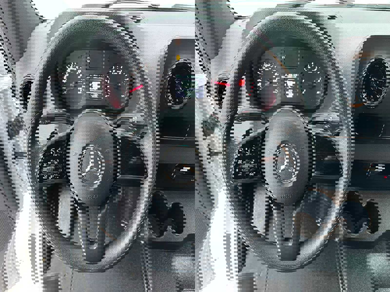 Used 2023 Mercedes-Benz Sprinter 2500 image 25