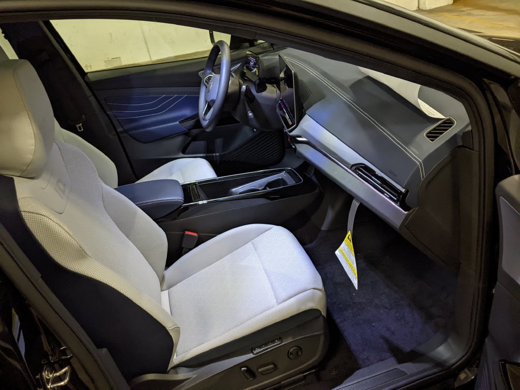 New 2026 Volkswagen ID.4 Pro S Plus AWD/4WD image 22