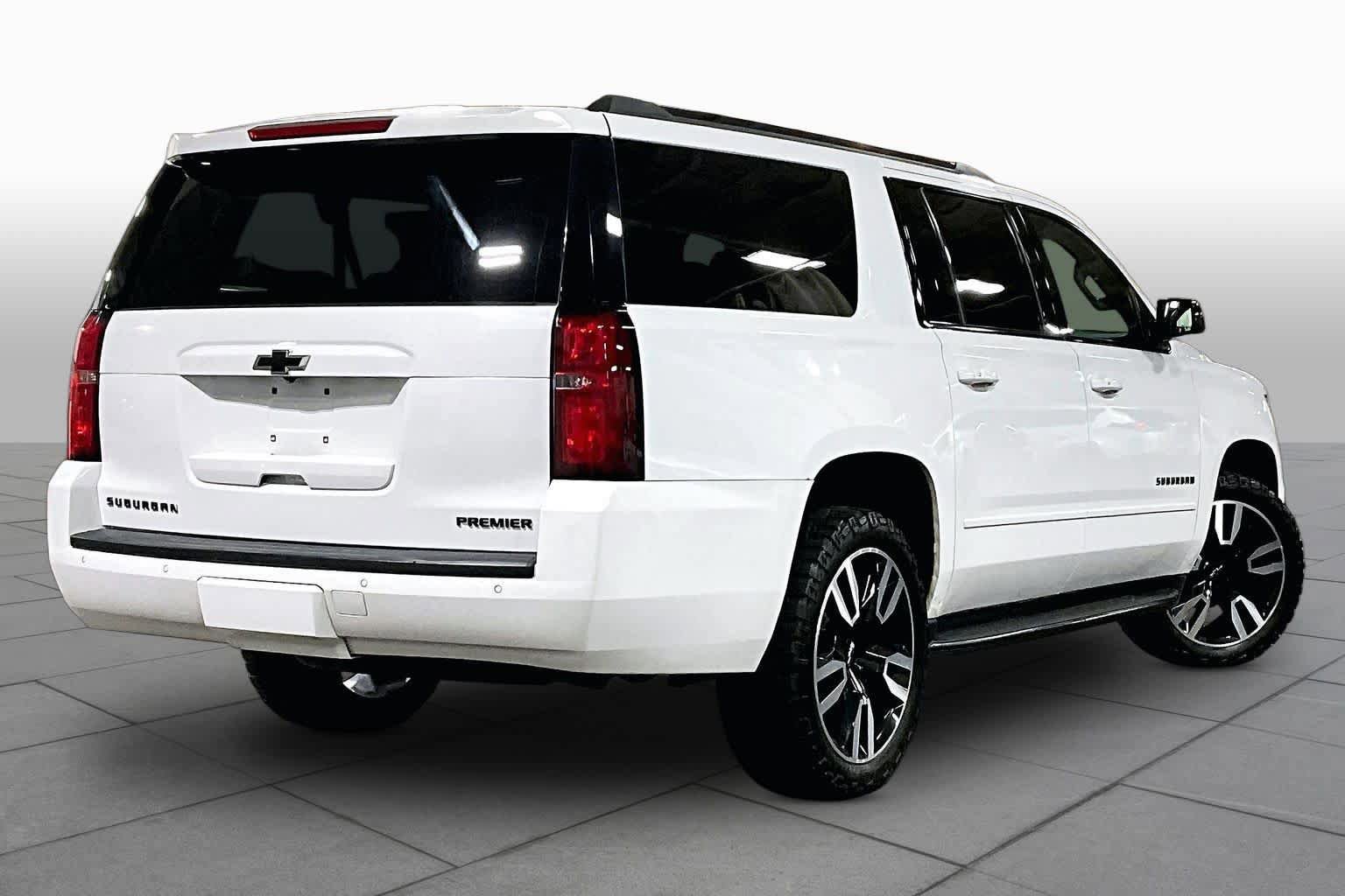 Used 2019 Chevrolet Suburban Premier AWD/4WD image 13