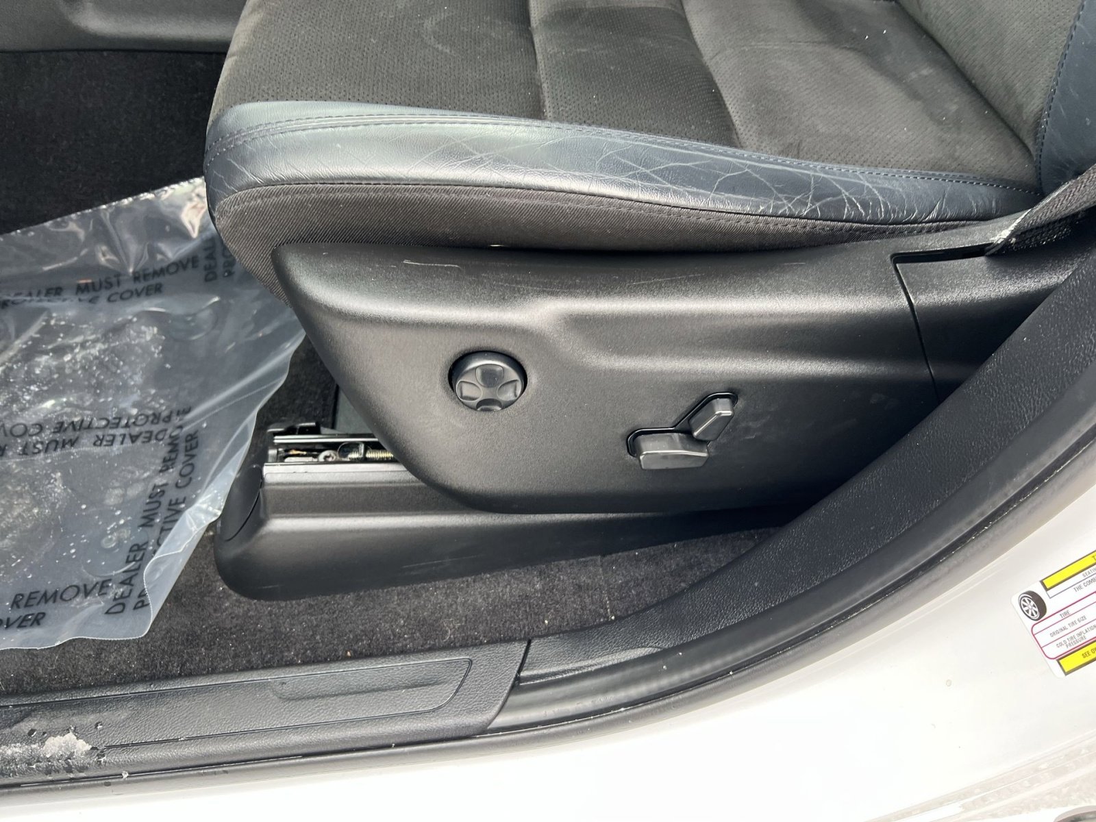 Used 2022 Jeep Grand Cherokee Laredo X image 14