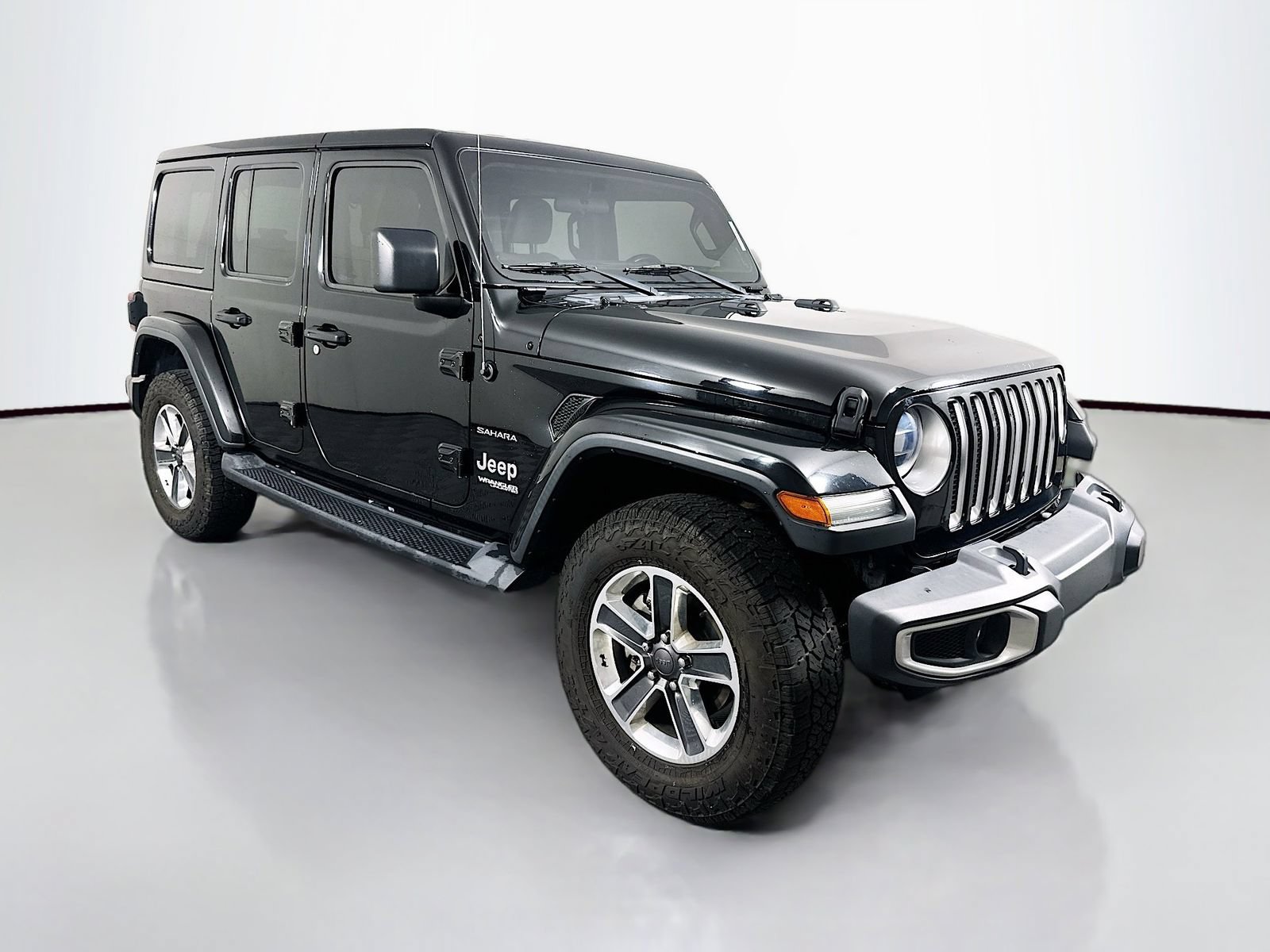 Used 2018 Jeep Wrangler Unlimited Sahara w/ Cold Weather Group AWD/4WD video 1