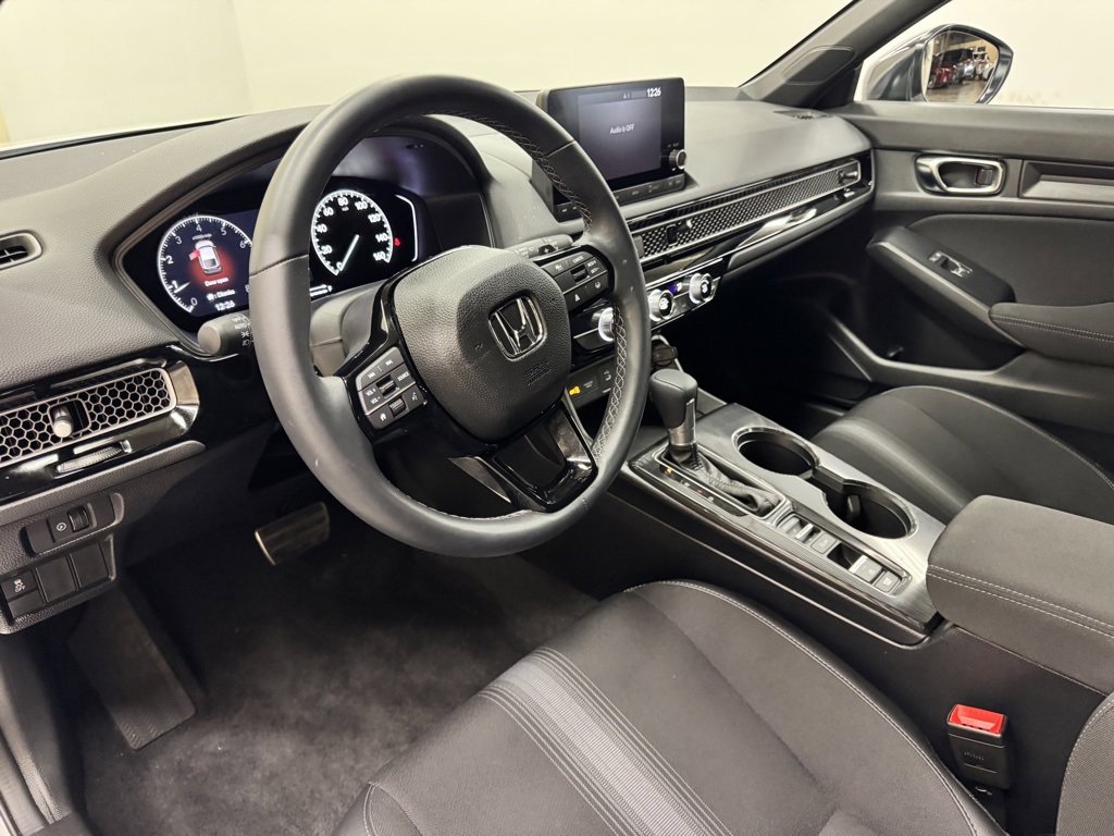 Used 2025 Honda Civic Sport image 15