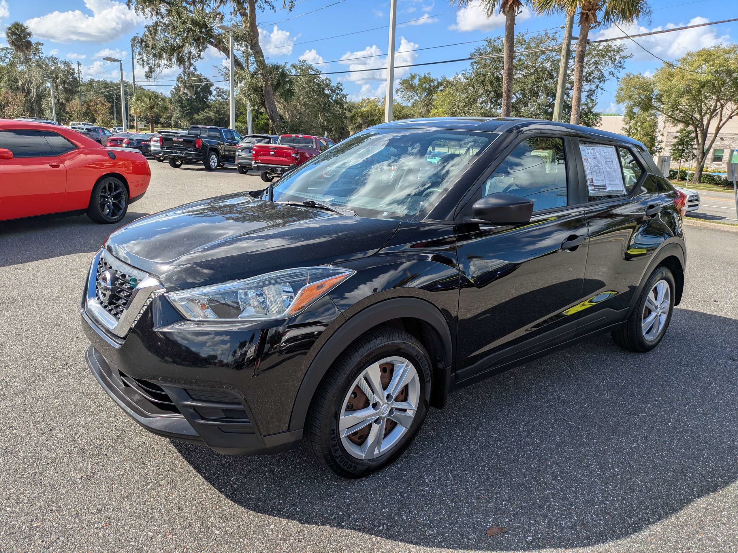 Used 2020 Nissan Kicks S FWD image 8