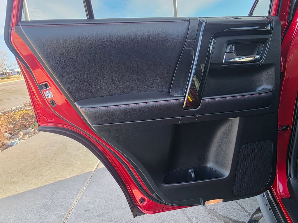 Used 2018 Toyota 4Runner TRD Off-Road Premium image 26