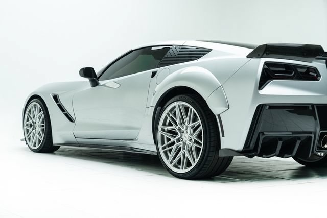 Used 2019 Chevrolet Corvette Stingray Coupe RWD image 19