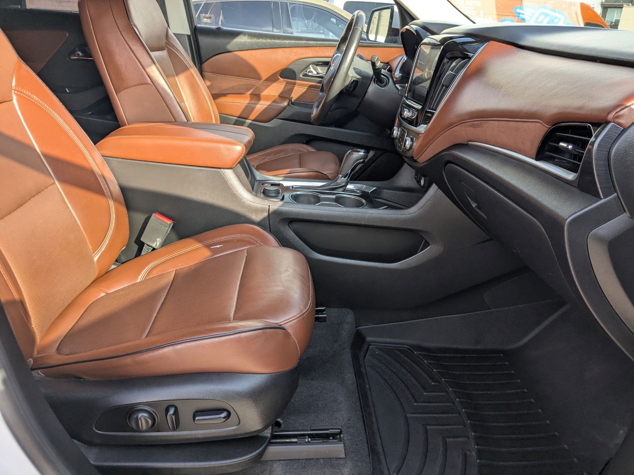 Used 2018 Chevrolet Traverse High Country image 30