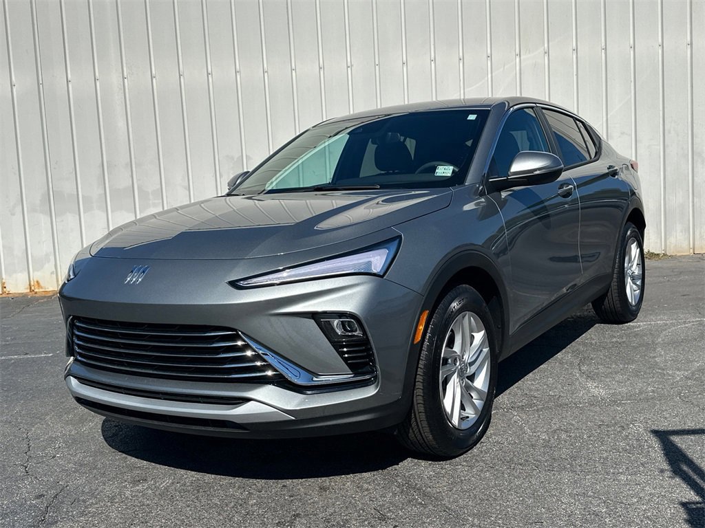 New 2025 Buick Envista Preferred image 2