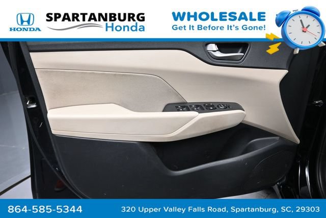 Used 2022 Hyundai Accent SEL FWD image 13
