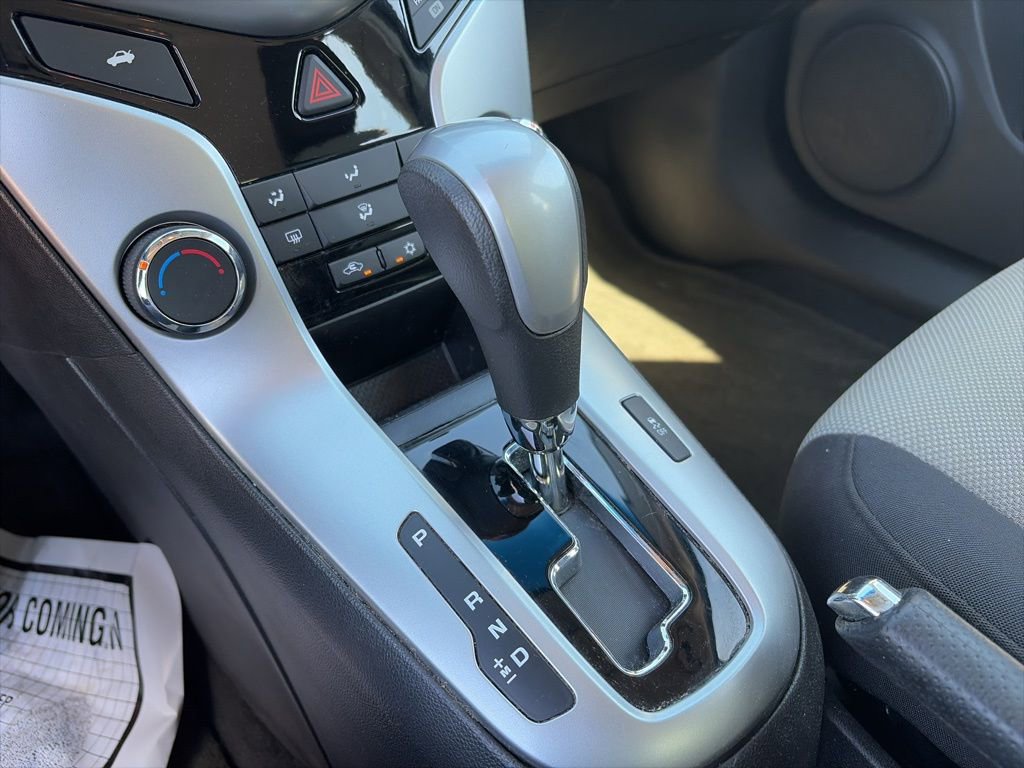 Used 2016 Chevrolet Cruze LS FWD image 15