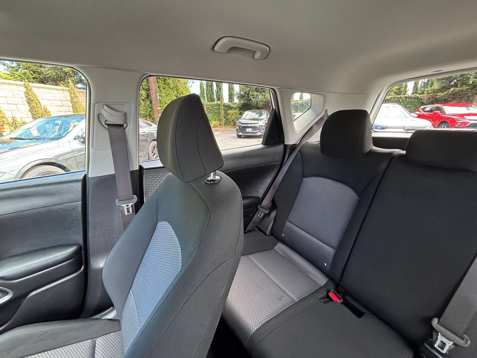 Used 2025 Kia Soul LX w/ LX Technology Package FWD image 37