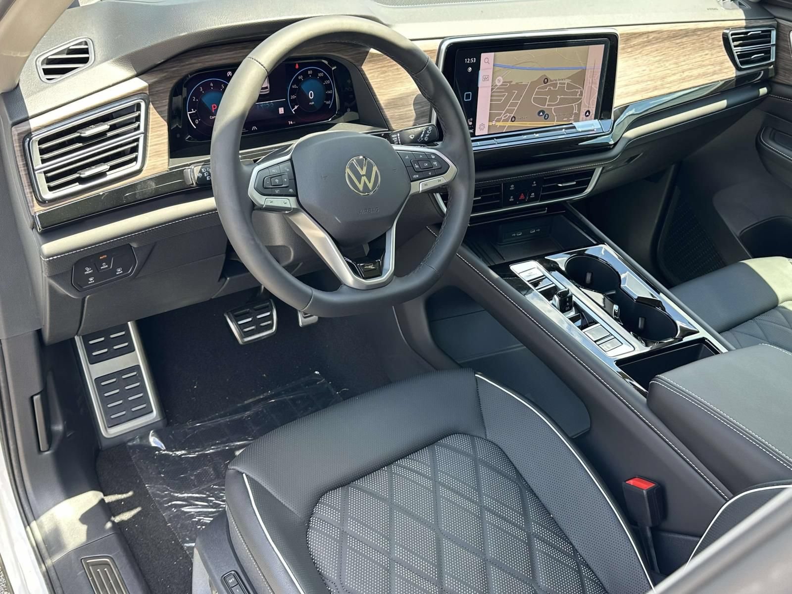 New 2026 Volkswagen Atlas SEL Premium R-Line AWD/4WD image 10