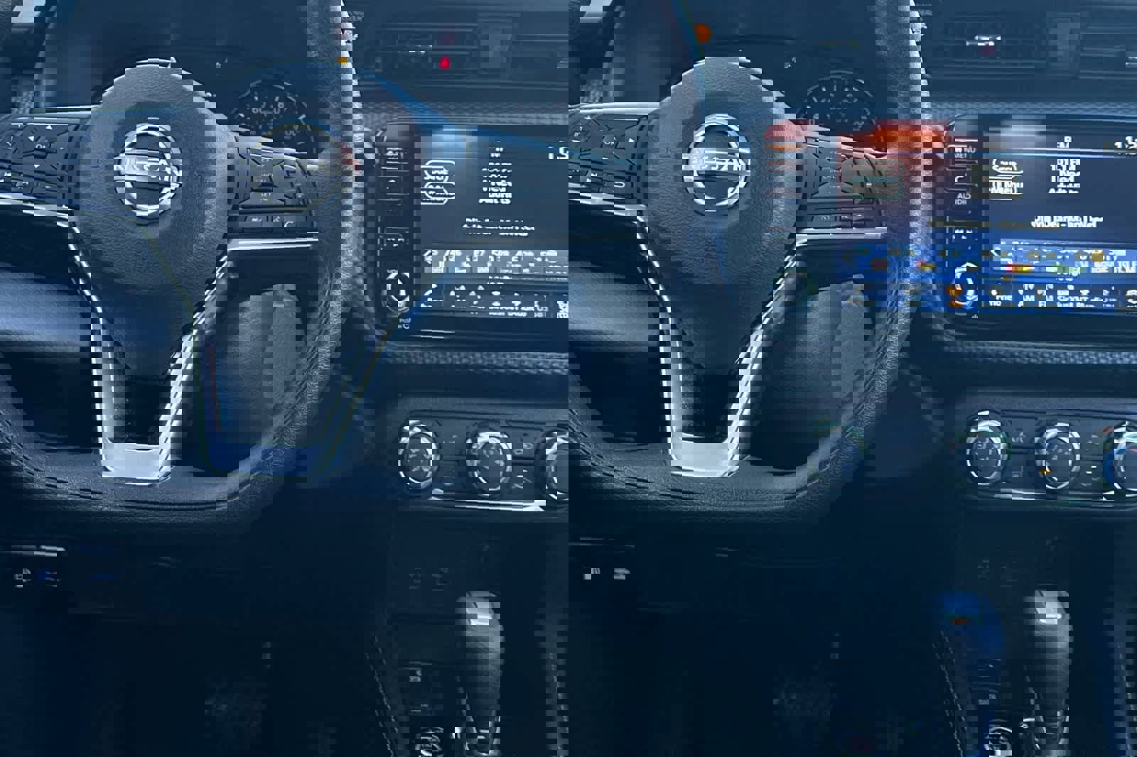 Used 2024 Nissan Kicks SV image 14