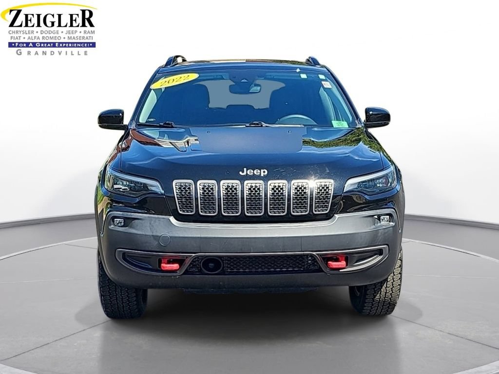 Used 2022 Jeep Cherokee Trailhawk AWD/4WD image 2