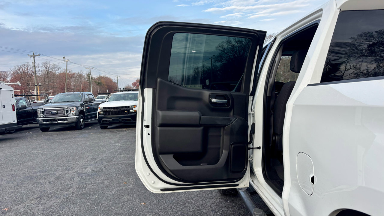 Used 2021 Chevrolet Silverado 1500 Custom w/ Safety Confidence Package image 17