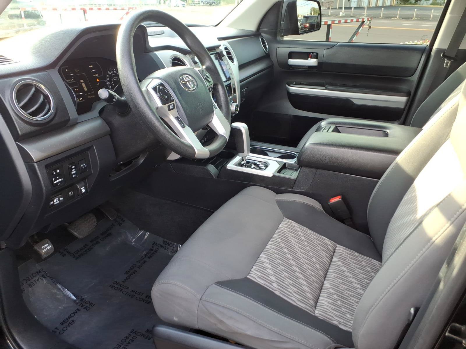 Used 2020 Toyota Tundra SR5 w/ TRD Off-Road Package AWD/4WD image 10
