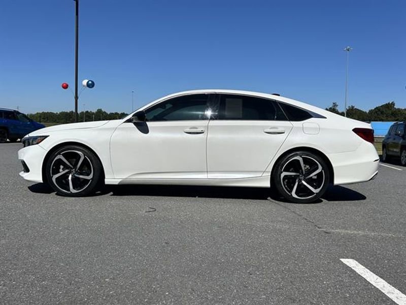 Used 2021 Honda Accord Sport image 4