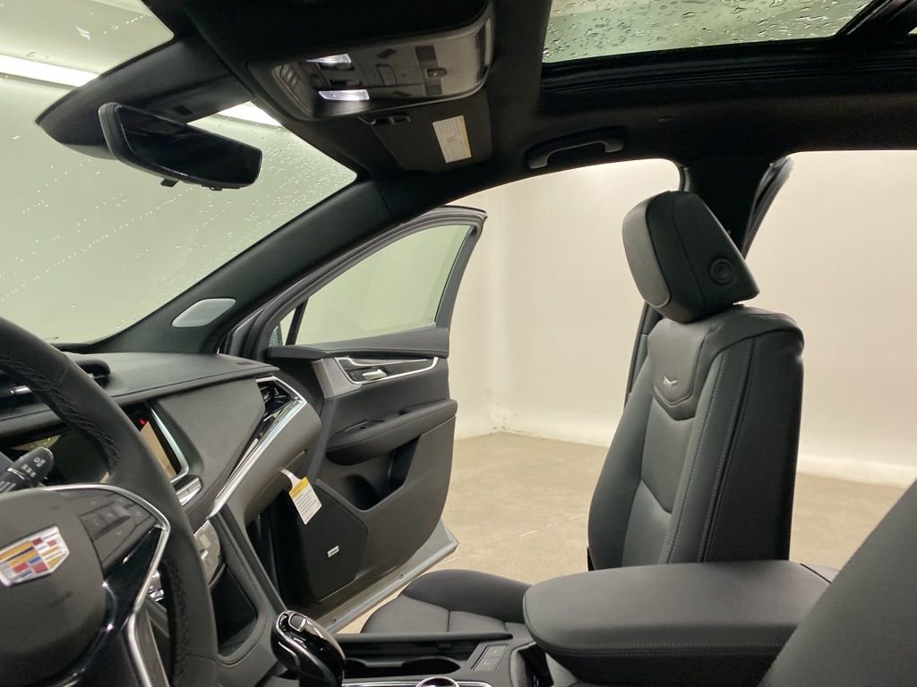 New 2025 Cadillac XT5 Premium Luxury w/ Technology Package image 36