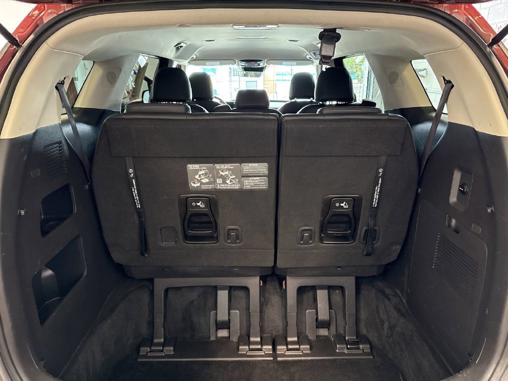 Certified 2025 Kia Carnival FWD image 25