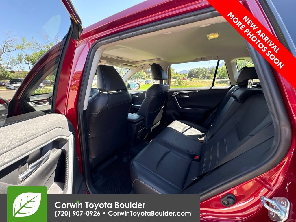 Used 2019 Toyota RAV4 Limited w/ Cold Weather Package AWD/4WD image 10