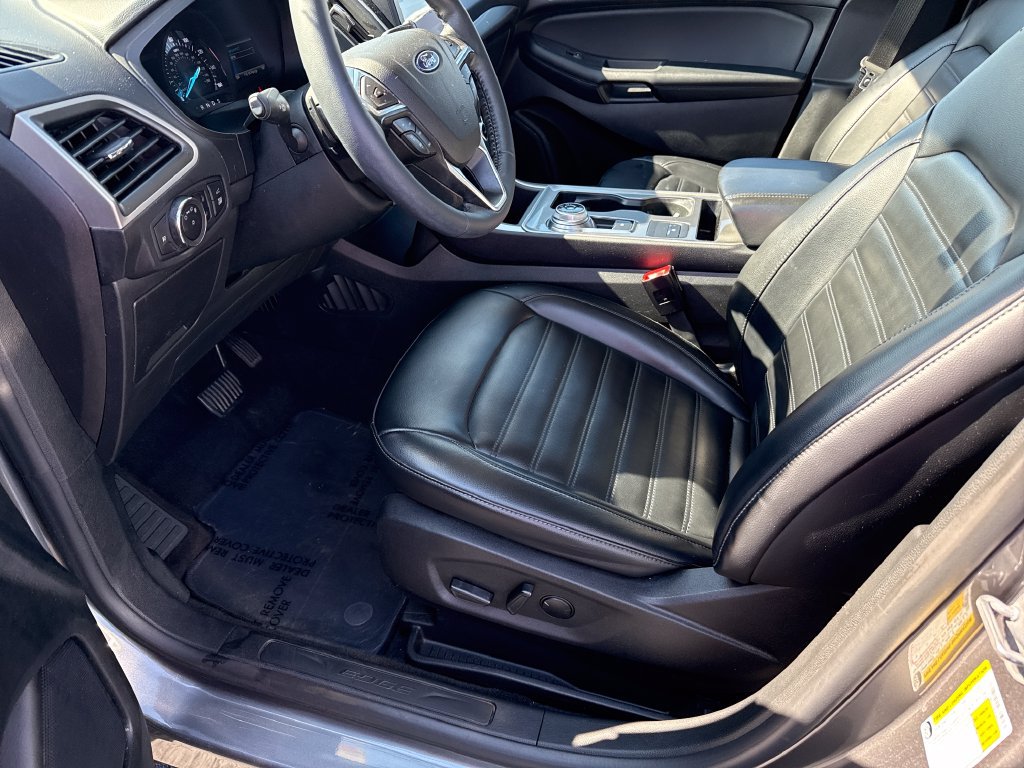 Used 2023 Ford Edge SEL w/ Convenience Package AWD/4WD image 16