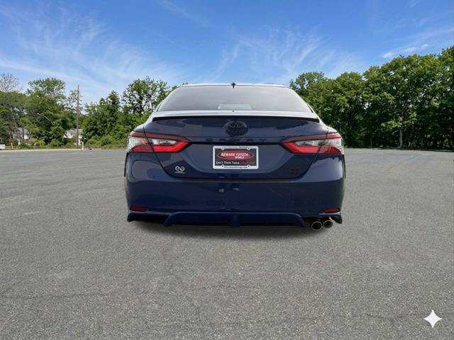 Used 2023 Toyota Camry SE w/ Convenience Package AWD/4WD image 7