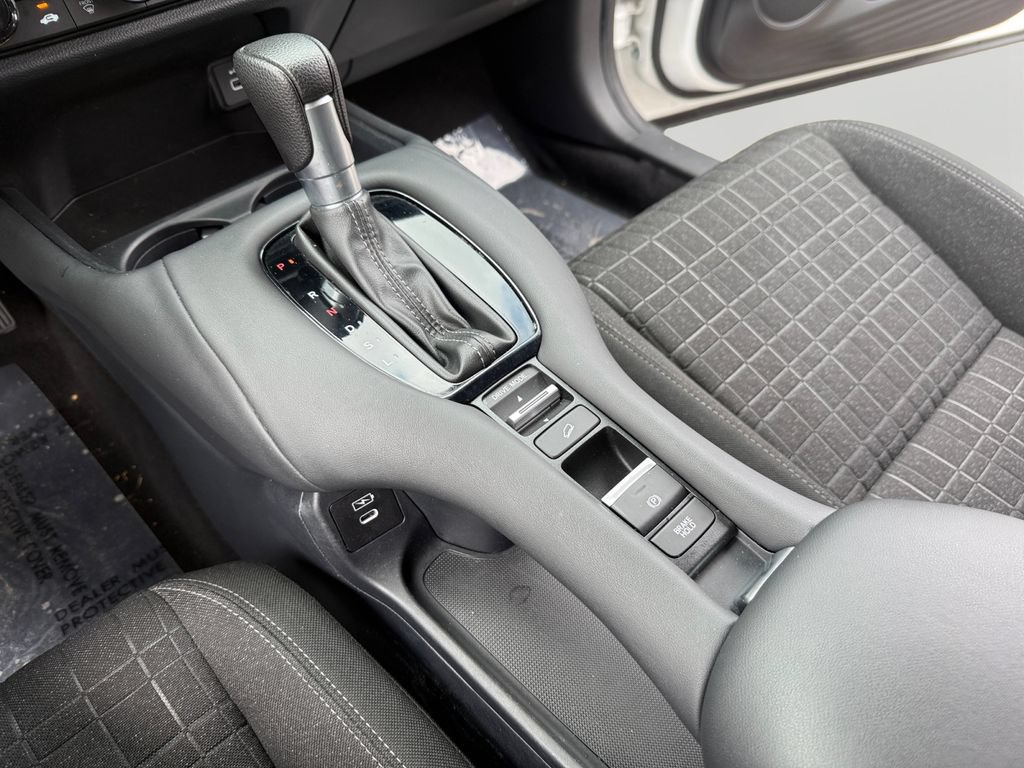 Certified 2024 Honda HR-V LX image 18
