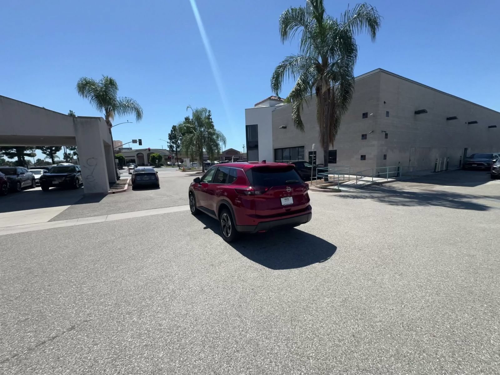 Used 2025 Nissan Rogue SV AWD/4WD image 9