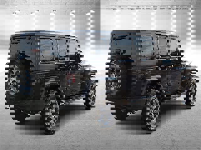 Used 2016 Jeep Wrangler Unlimited Sahara w/ Connectivity Group image 8