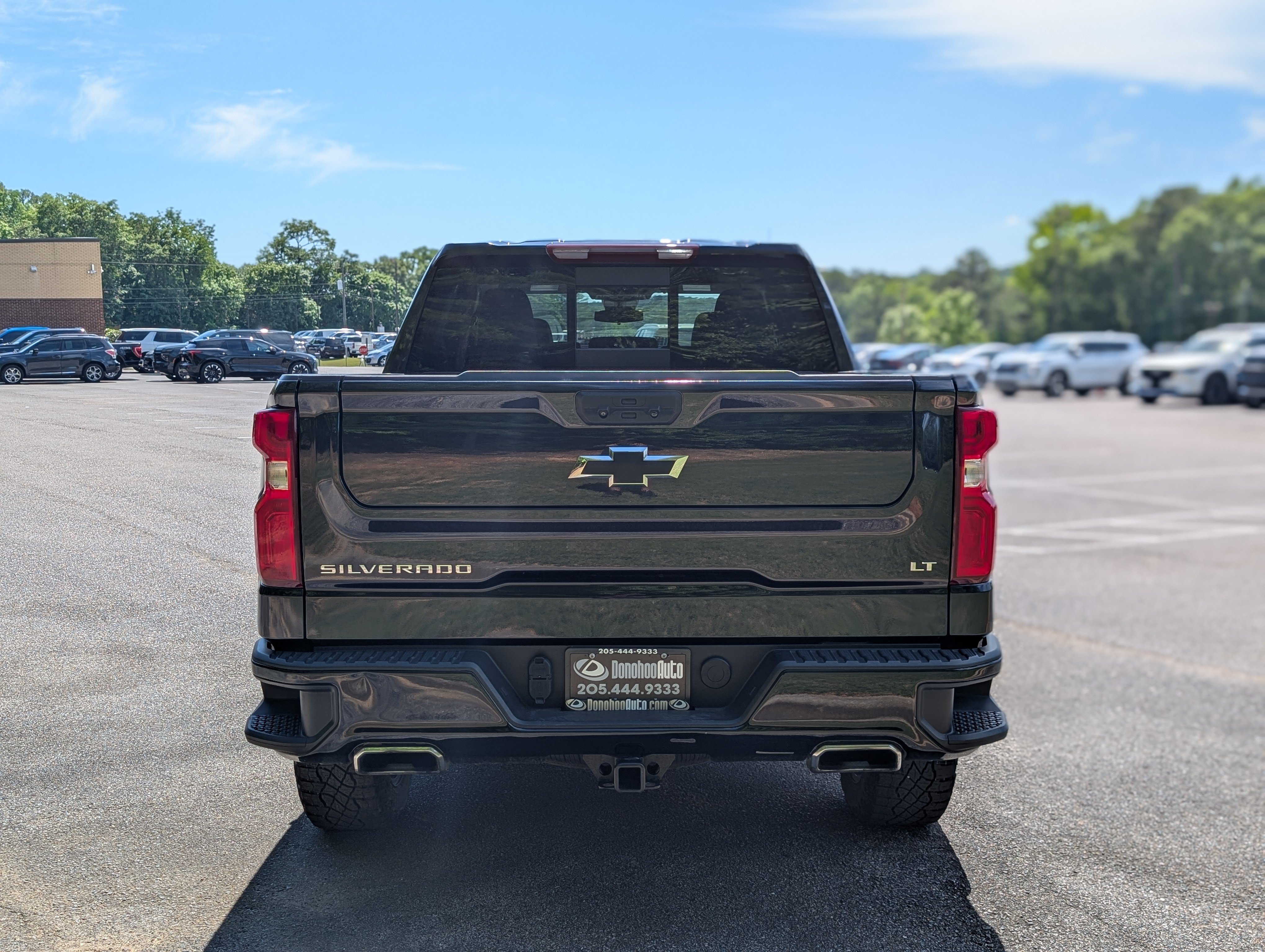 Used 2024 Chevrolet Silverado 1500 LT Trail Boss w/ Convenience Package II AWD/4WD image 8