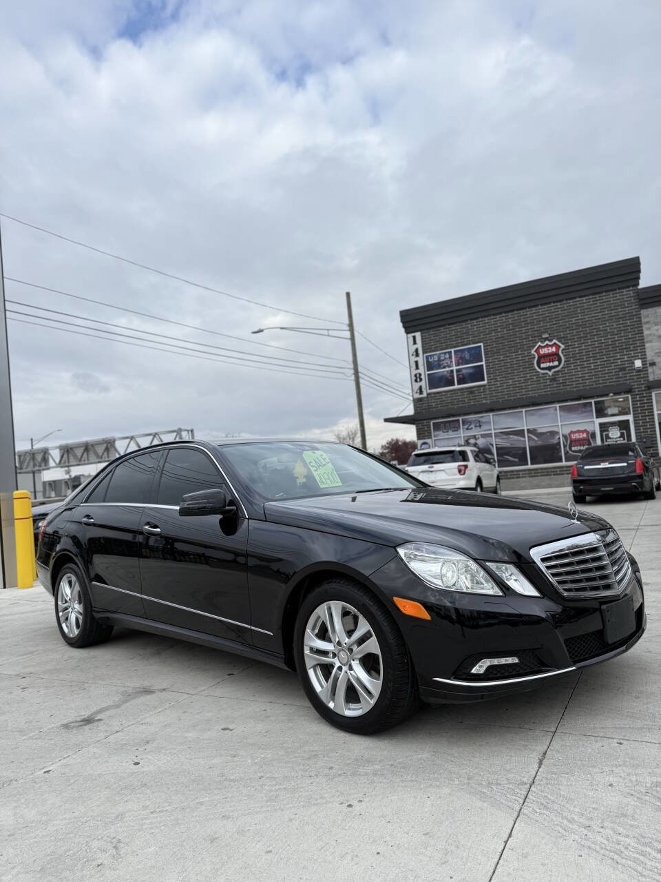 Used 2010 Mercedes-Benz E 350 4MATIC Sedan