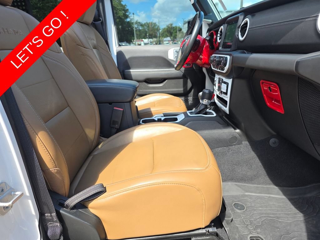 Used 2022 Jeep Wrangler Unlimited Sahara AWD/4WD image 14