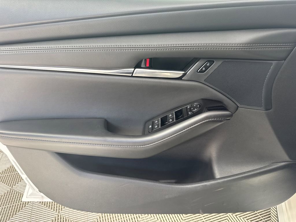 Used 2025 MAZDA MAZDA3 s image 11