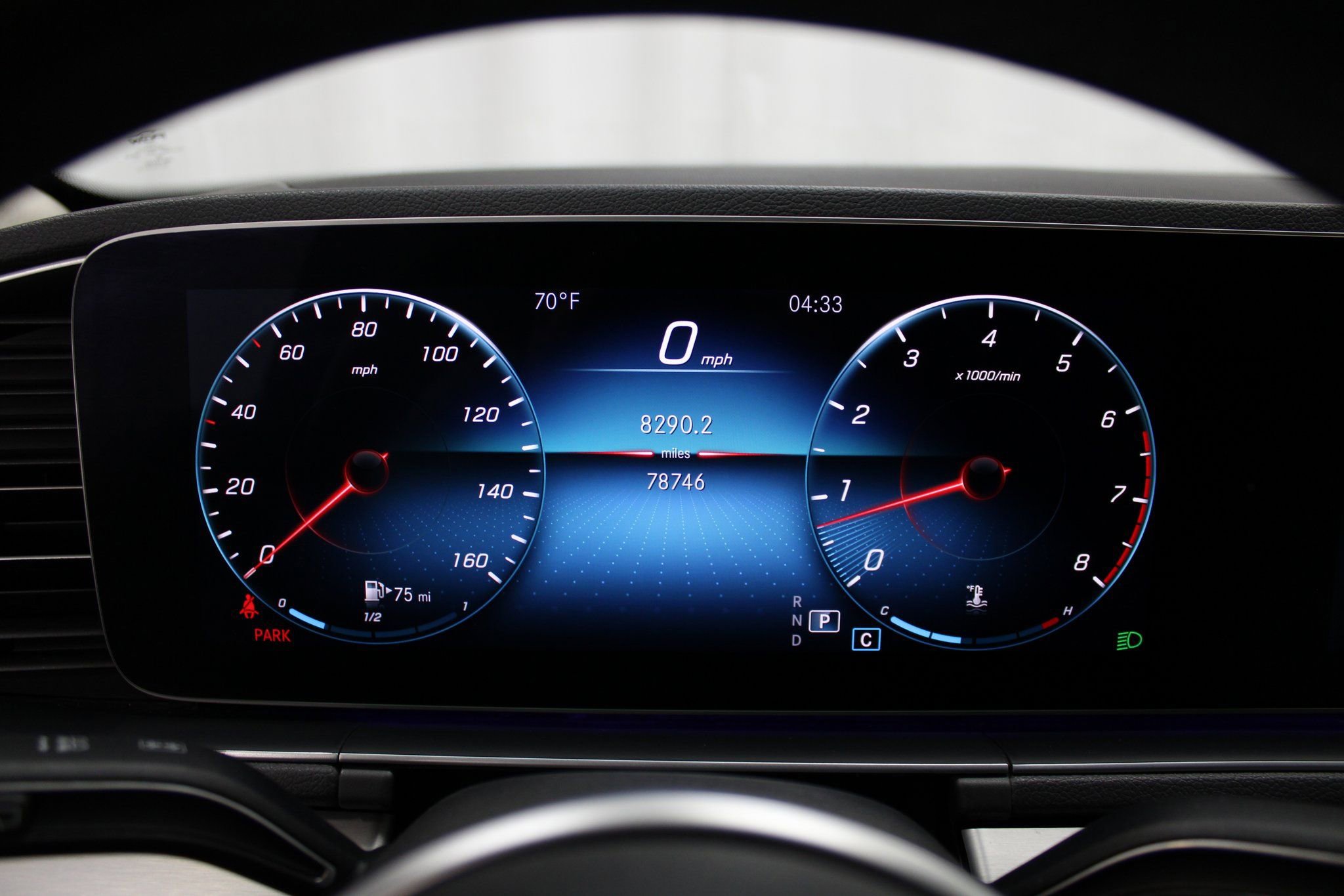 Used 2020 Mercedes-Benz GLE 350 4MATIC w/ Premium Package image 37