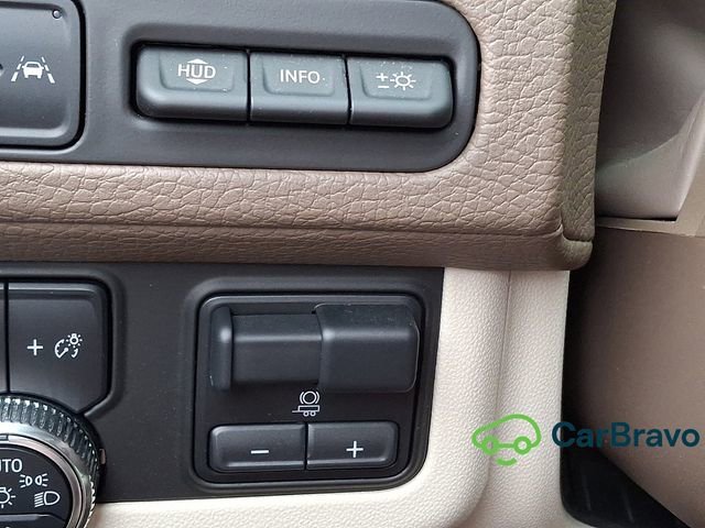 Used 2024 GMC Yukon Denali w/ Denali Reserve Package AWD/4WD image 26
