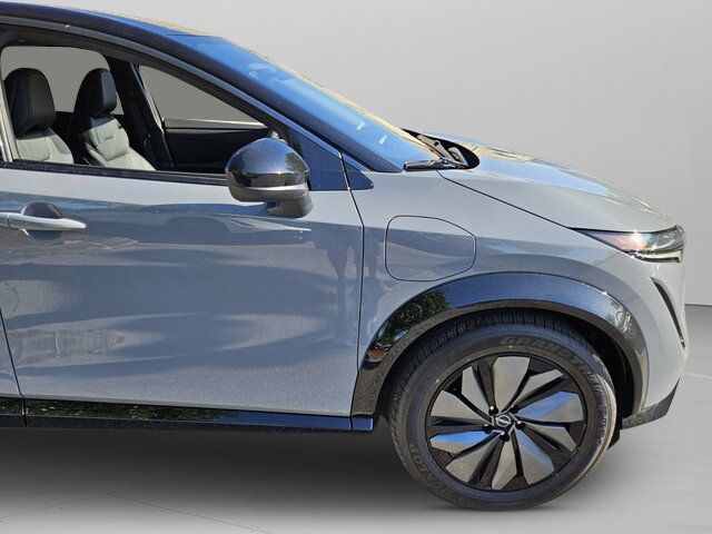 New 2025 Nissan Ariya AWD image 25