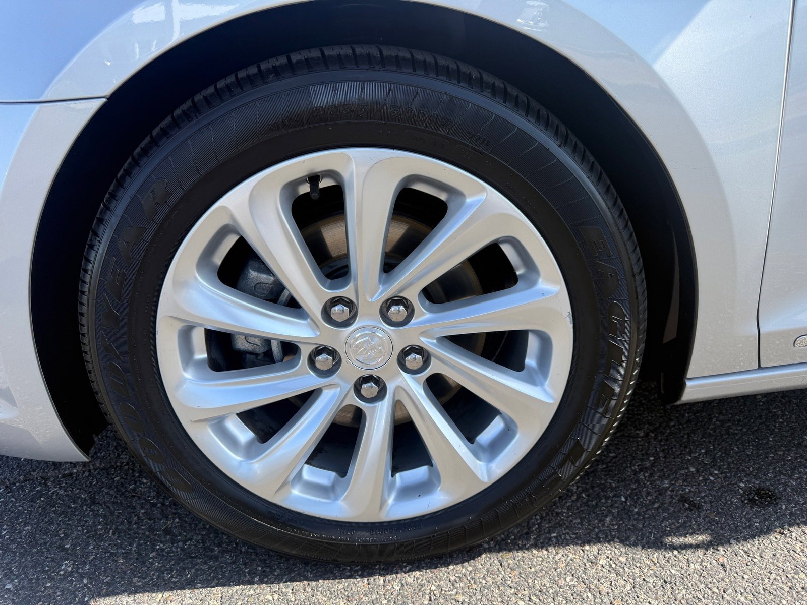 Used 2016 Buick LaCrosse Leather FWD image 9