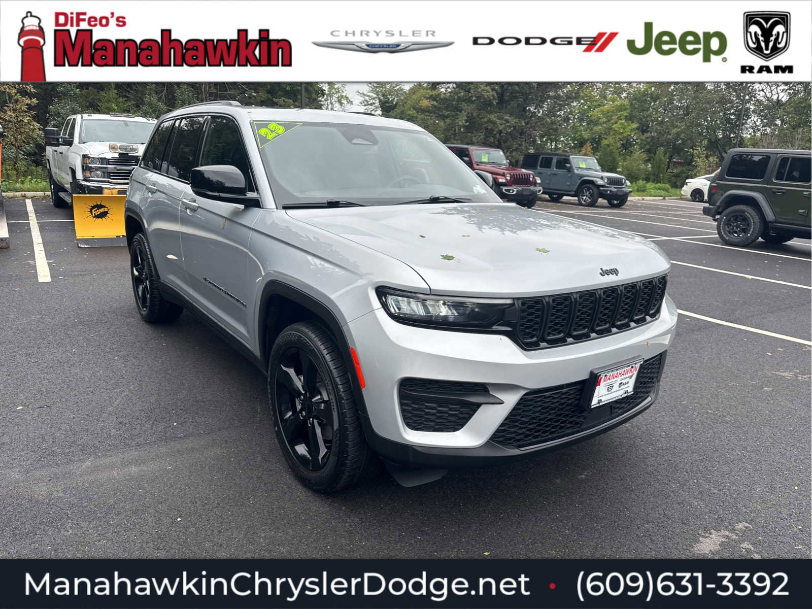 Certified 2023 Jeep Grand Cherokee Altitude image 1