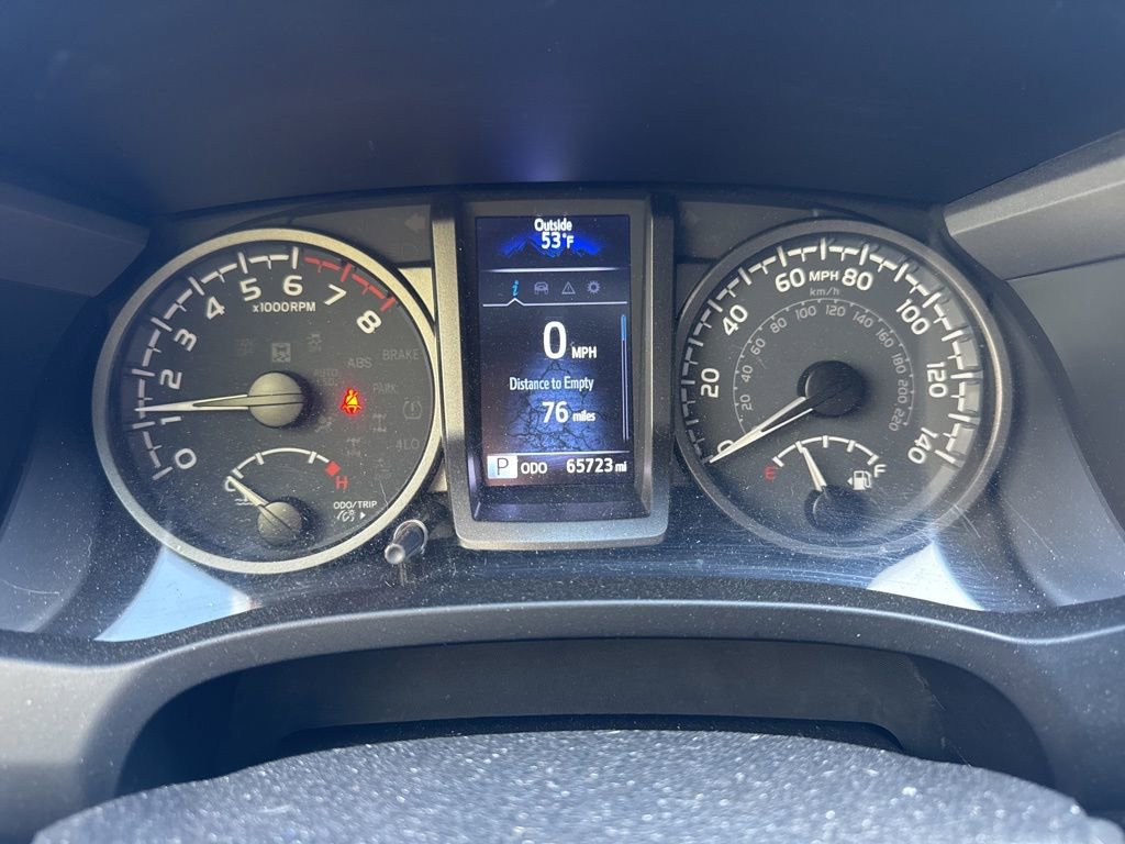 Used 2022 Toyota Tacoma TRD Off-Road image 3