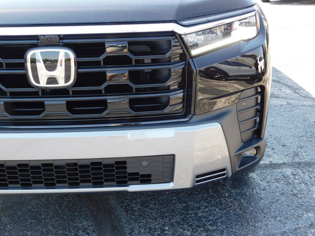 New 2026 Honda Pilot Touring image 9