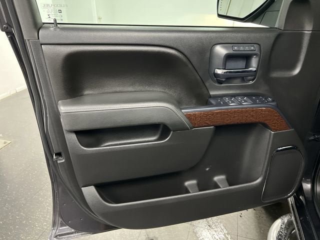Used 2014 GMC Sierra 1500 SLT w/ SLT Preferred Package AWD/4WD image 21