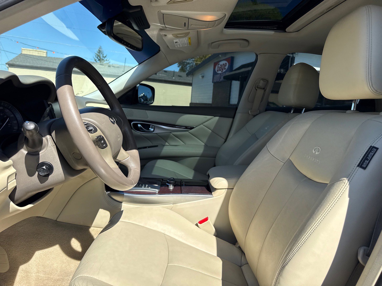 Used 2011 INFINITI M37 image 11