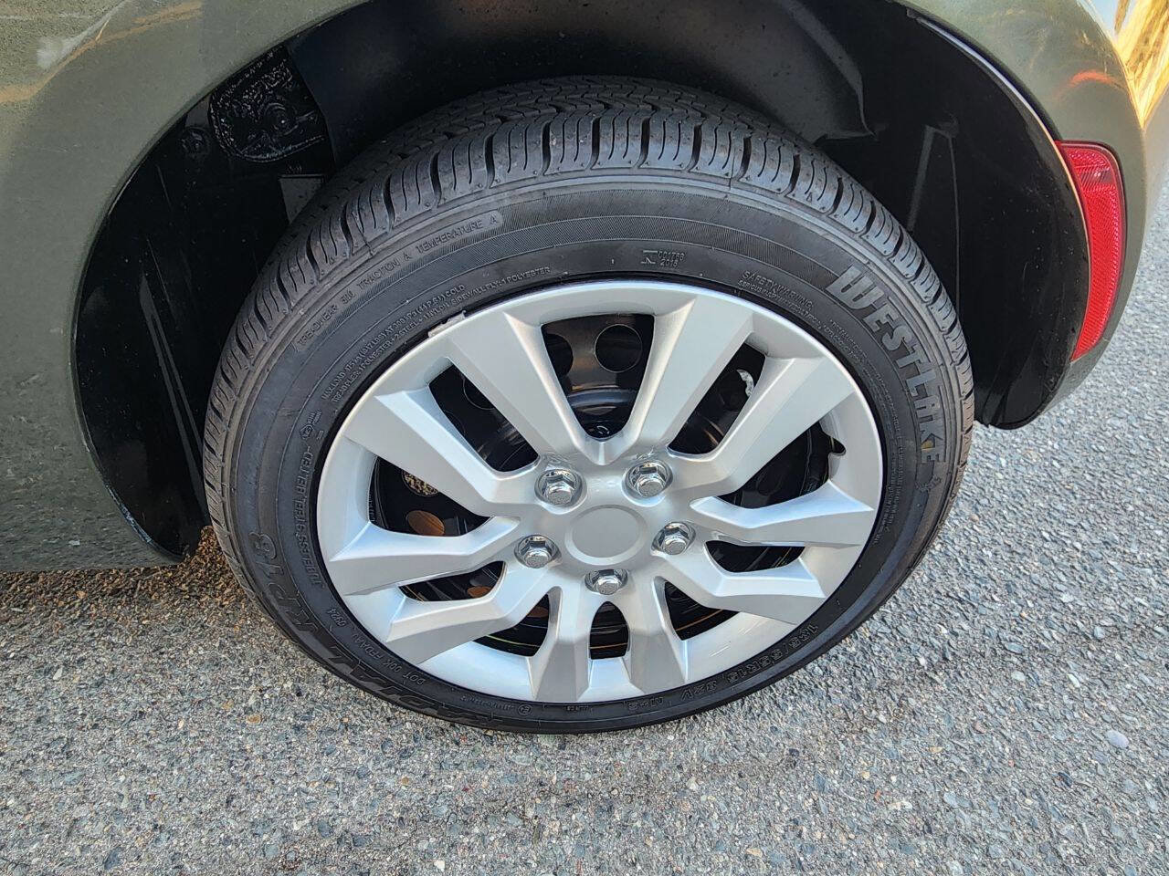 Used 2012 FIAT 500 Pop w/ Bose Premium Audio Pkg image 40