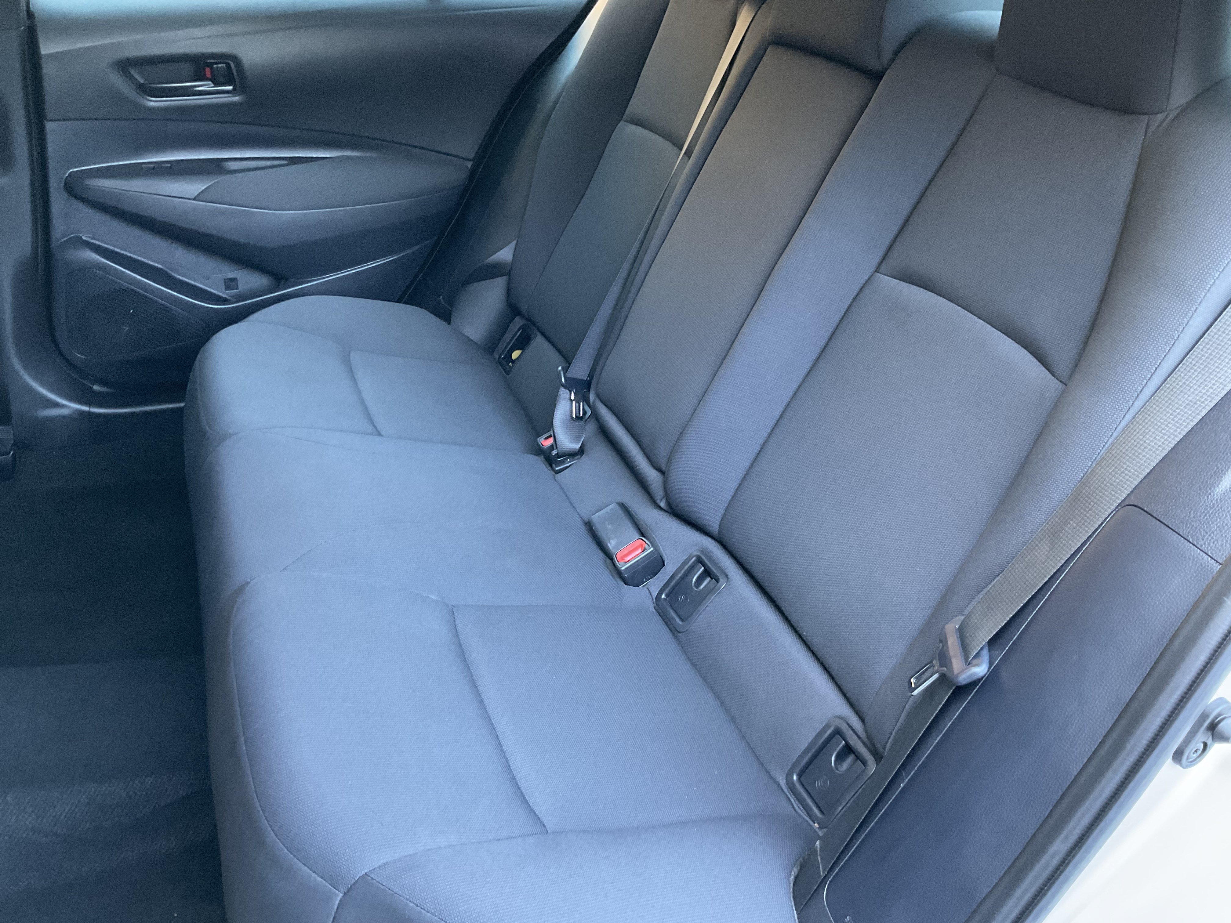 Used 2025 Toyota Corolla LE FWD image 34