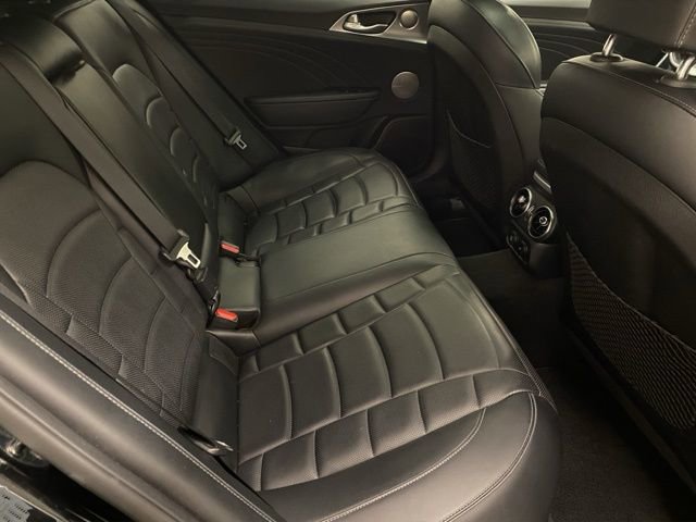 Used 2022 Kia Stinger GT2 image 24