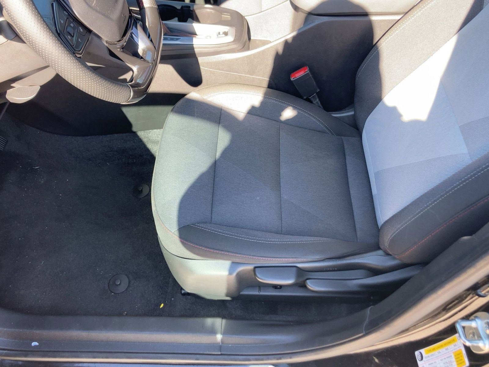 Used 2024 Chevrolet Trax RS w/ Driver Confidence Package image 25