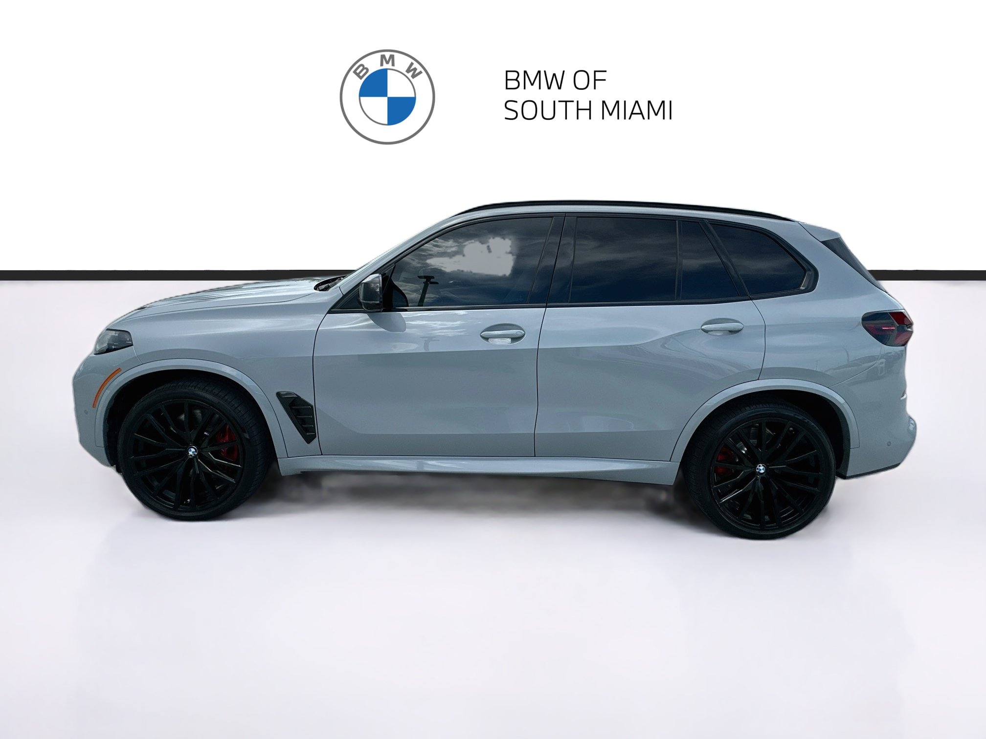 Certified 2026 BMW X5 M60i w/ Executive Package AWD/4WD image 4