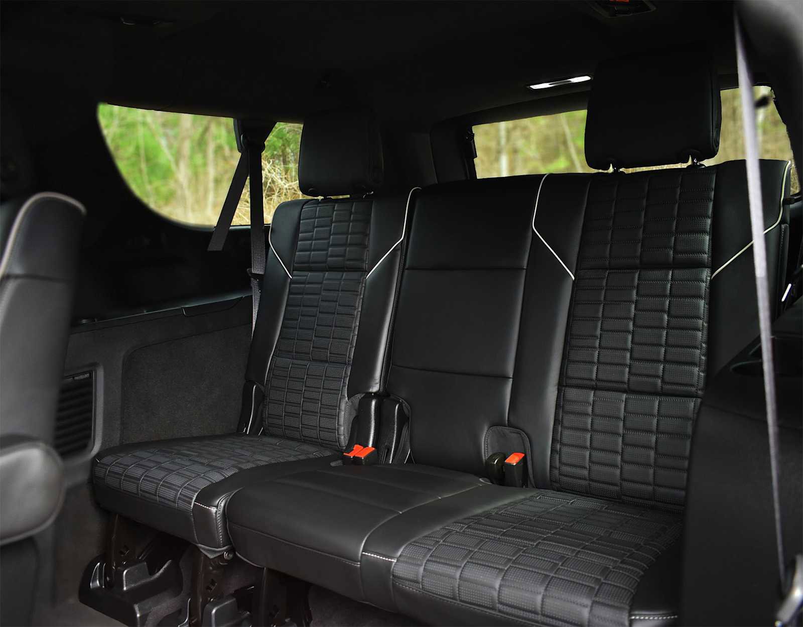 Used 2024 Cadillac Escalade ESV V image 17