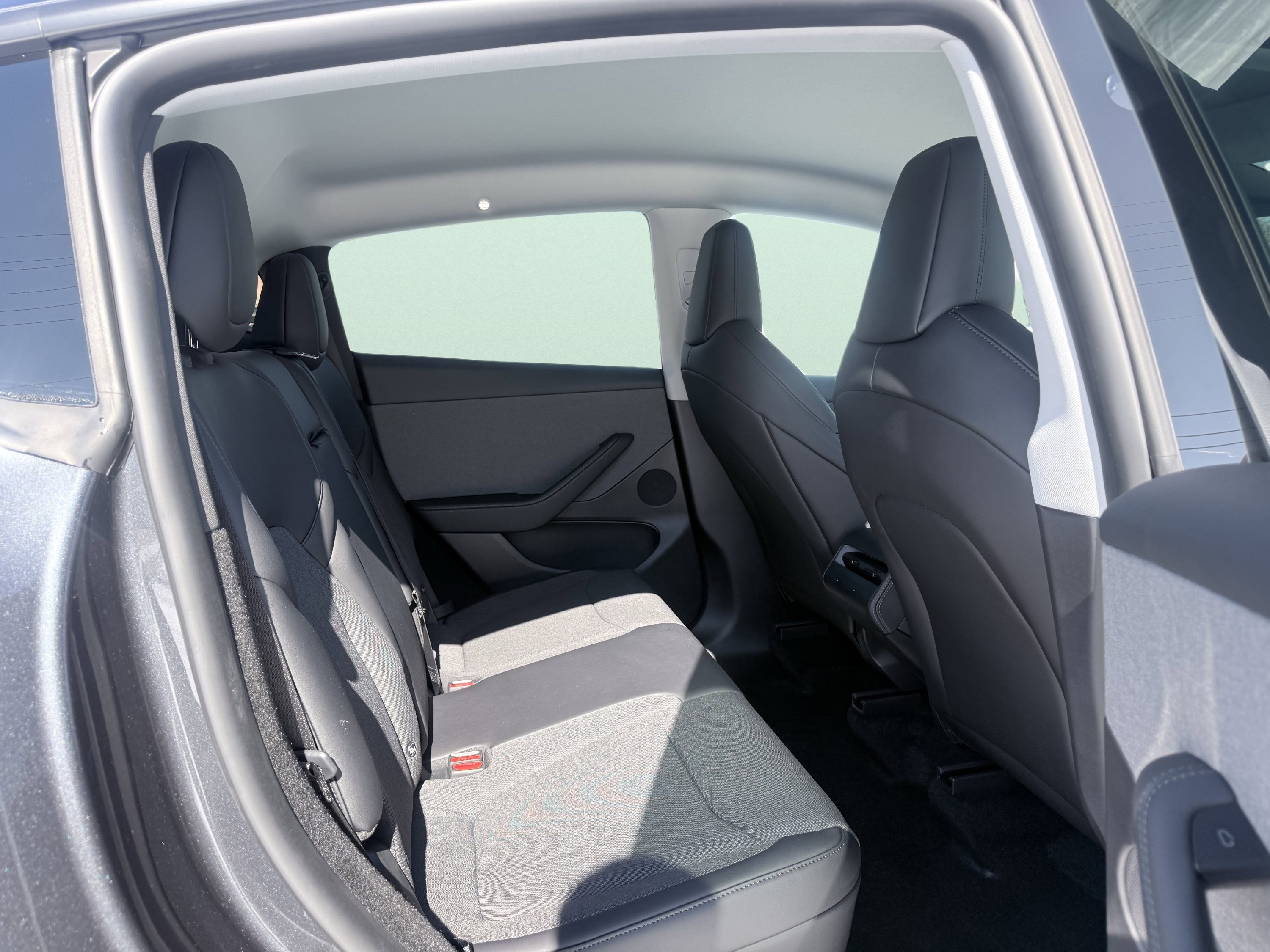 Used 2026 Tesla Model Y 2WD image 40