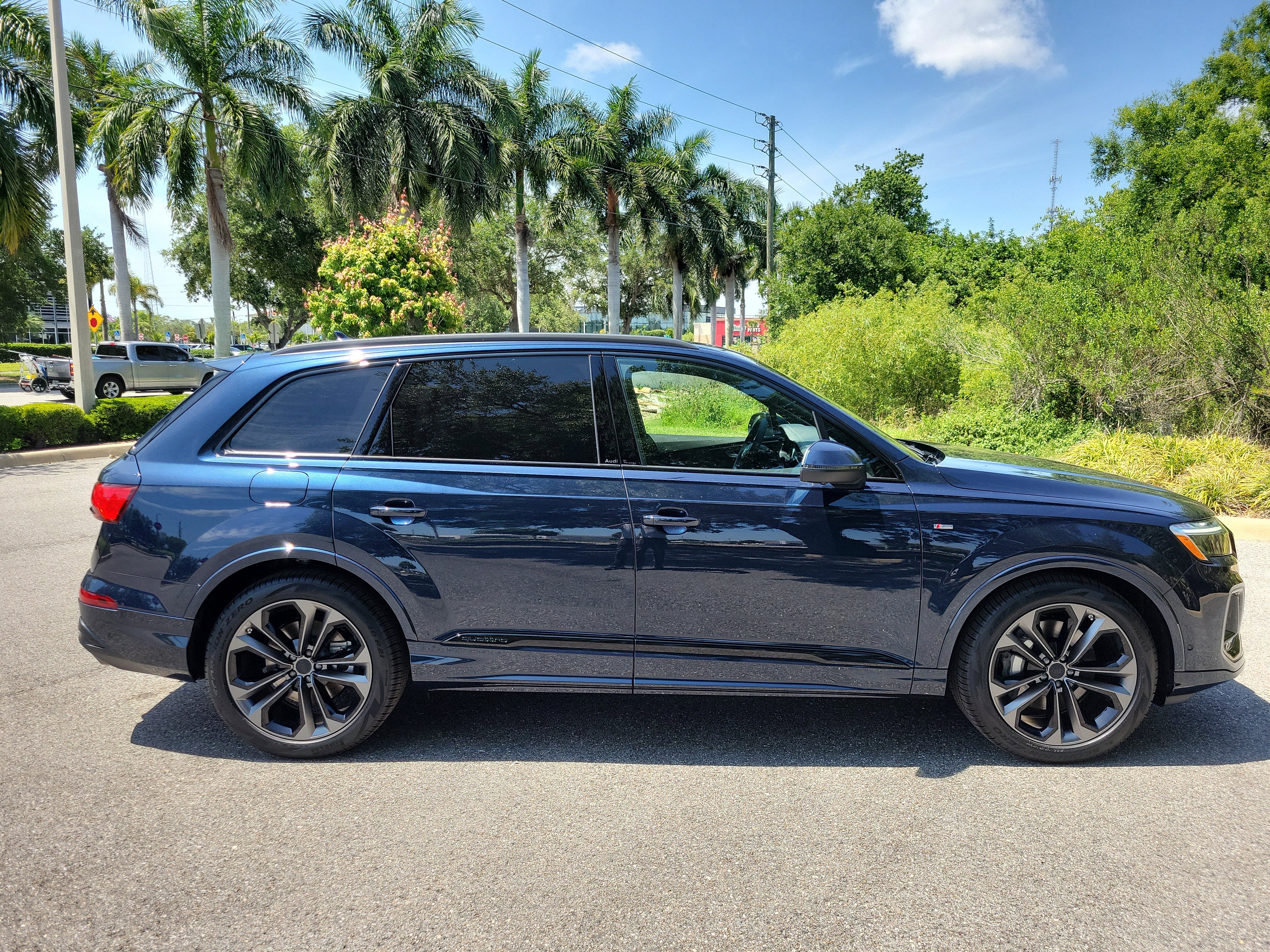 New 2026 Audi Q7 Premium Plus AWD/4WD image 3